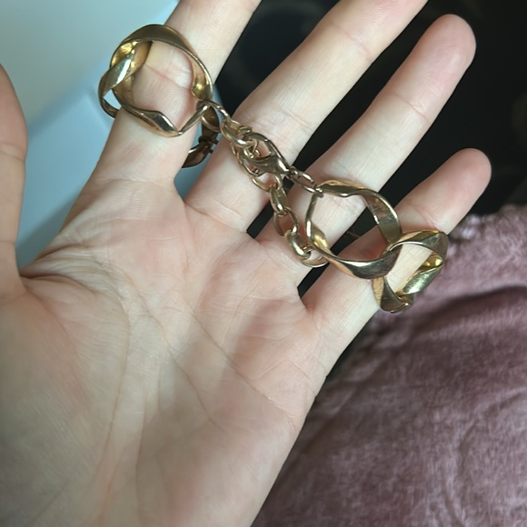 🪷 5/$10 🪷 Bundles of bracelets - Picture 8 of 11